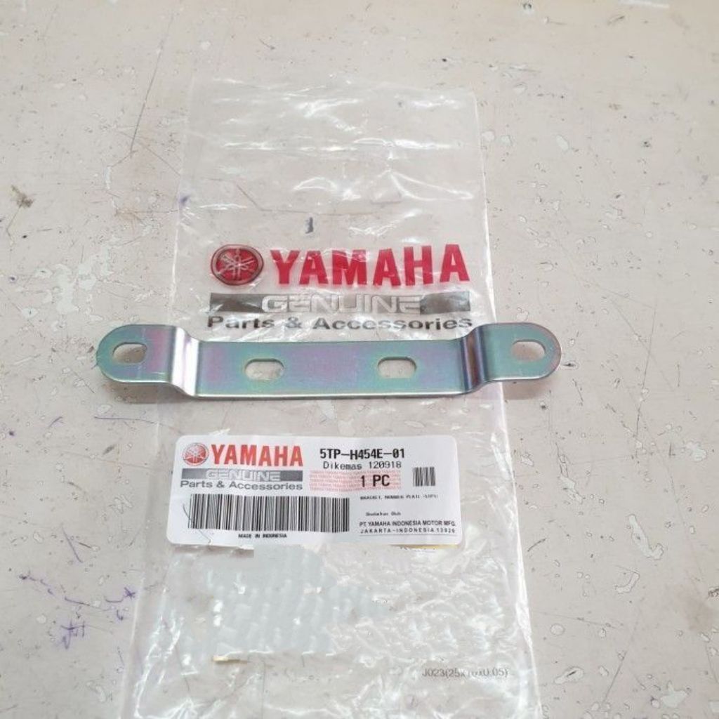 NUMBER PLATE BRACKET 5TP-H454E-01 NUMBER PLATE IRON BRACKET FINO FI 115 FINO 125 GRANDE ORIGINAL YAM