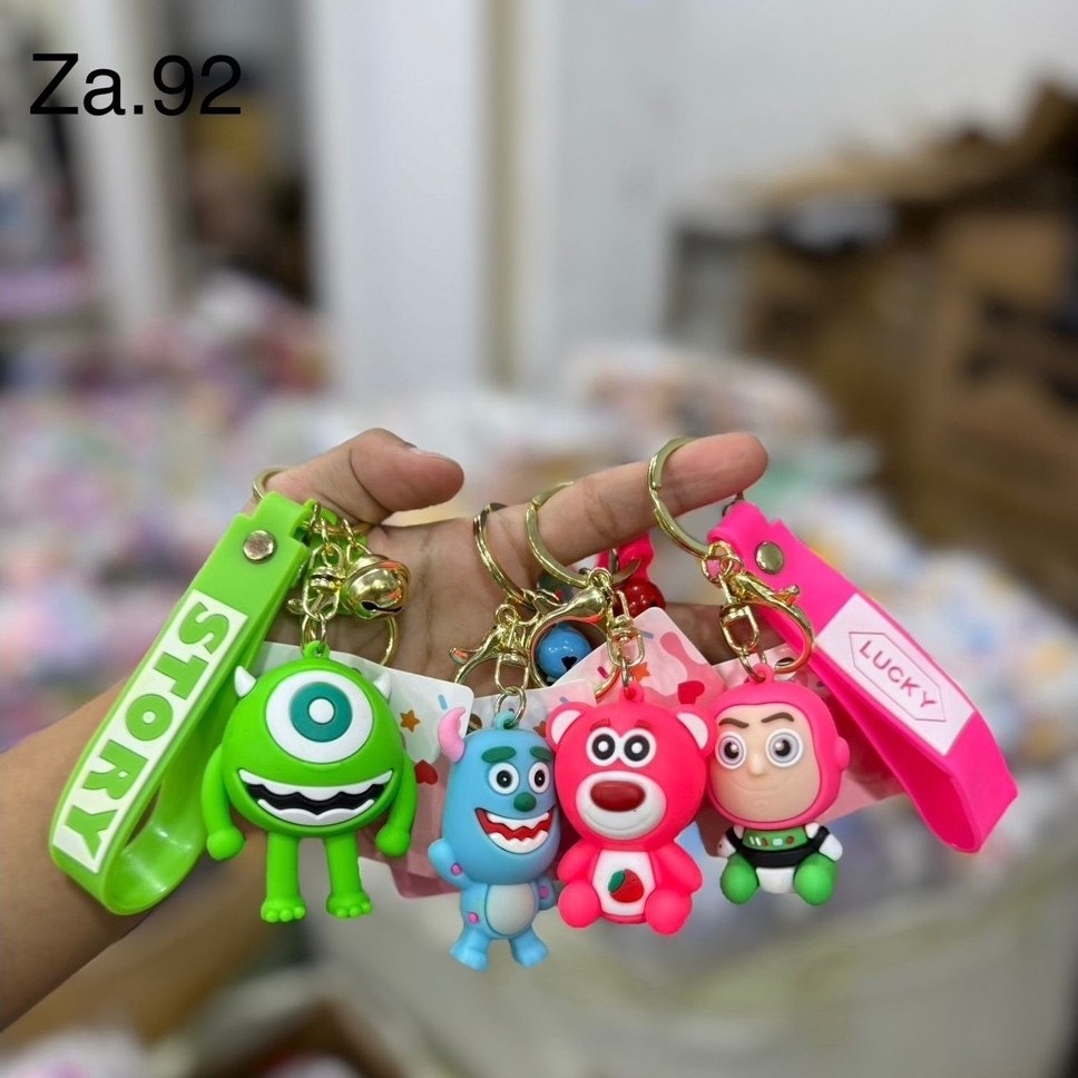 GANTUNGAN LOTSO LUXURY KEYCHAIN อะนิเมะการ์ตูนของขวัญวันเกิดสําหรับรถจักรยานยนต์รถกระเป๋าสตางค์กระเป