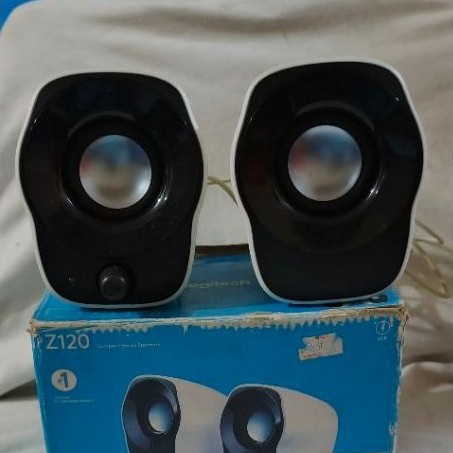 logitech Z 120******