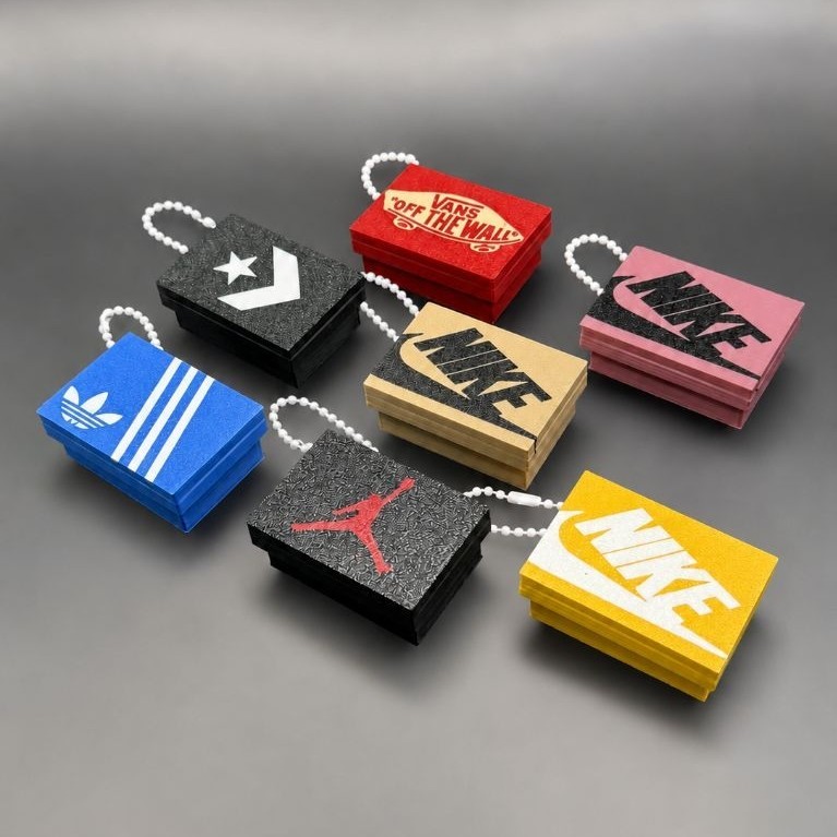 GANTUNGAN Fidget clickers / พวงกุญแจ clickers / พวงกุญแจรองเท้า clickers adidas nike converse jordan