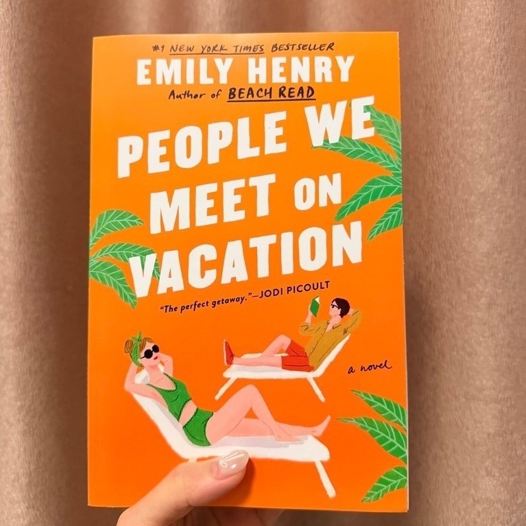 ENGLISH NOVEL IMPORT PEOPLE WE MEET ON VACATION โดย EMILY HENRY