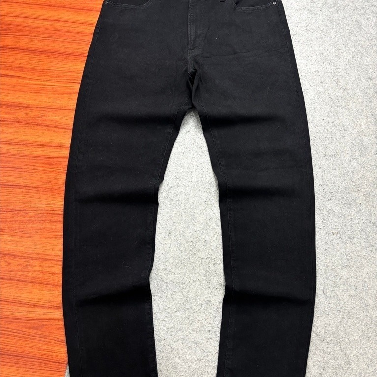 Uniqlo Ezy Jeans สีดํา FR6-66