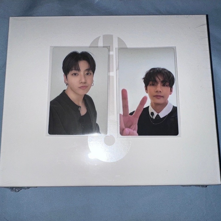 BTS ARIRANG ALBUM + สั่งซื้อล่วงหน้า BENEFIT POB SEALED JUNGKOOK TAEHYUNG JIMIN BTS