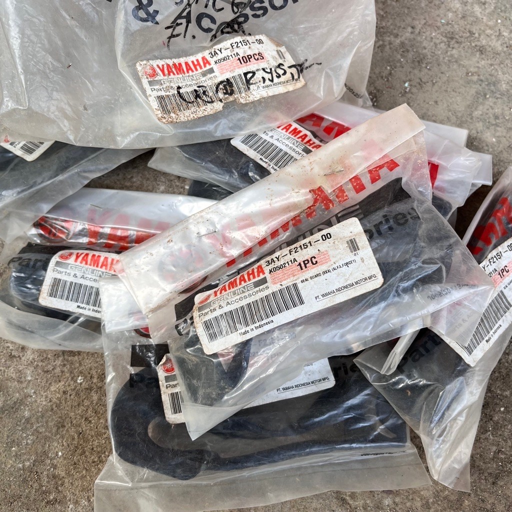 โซ่ยาง RESISTANCE BEARING Arm PROTECTOR Yamaha F1ZR FIZR F1Z FIZ R F1 Force 1 Alfa Champ Original YG