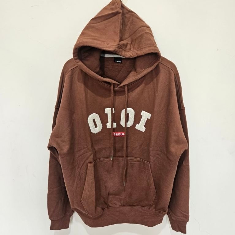 OiOi เสื้อฮู้ดโอเวอร์ไซส์สีน้ําตาลเข้ม