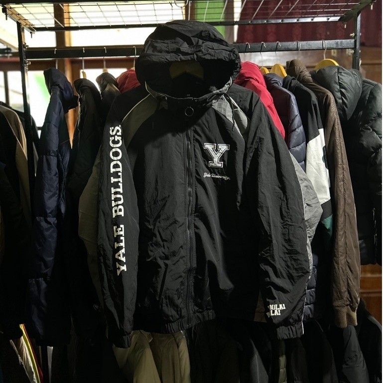 เสื้อแจ็คเก็ตลําลอง H&m yale XXL