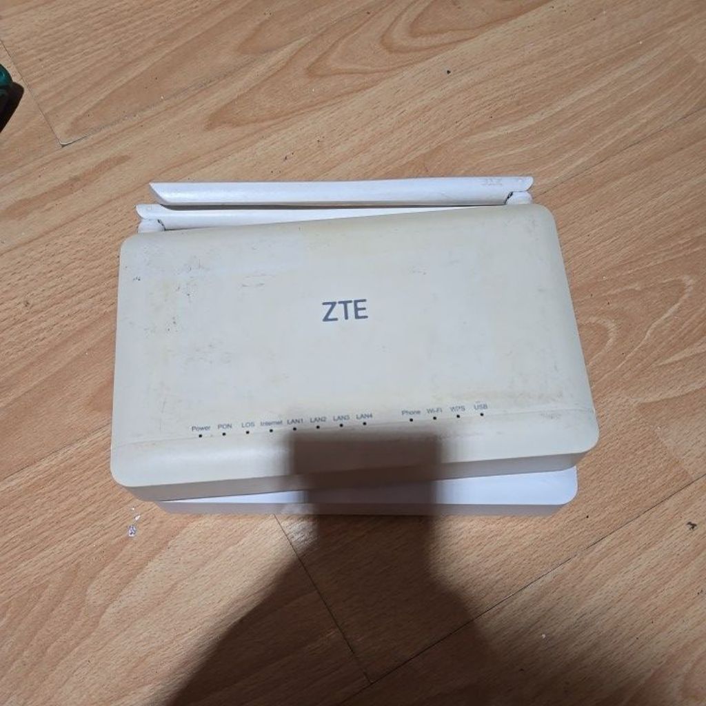 Zte f670L สีฟ้า*****
