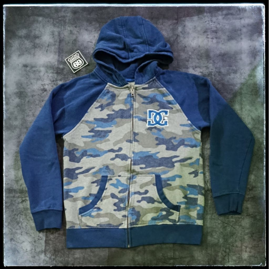KATUN DC Shoes Y2K camo jacket วัสดุผ้าฝ้าย ไซส์ S ถึง M