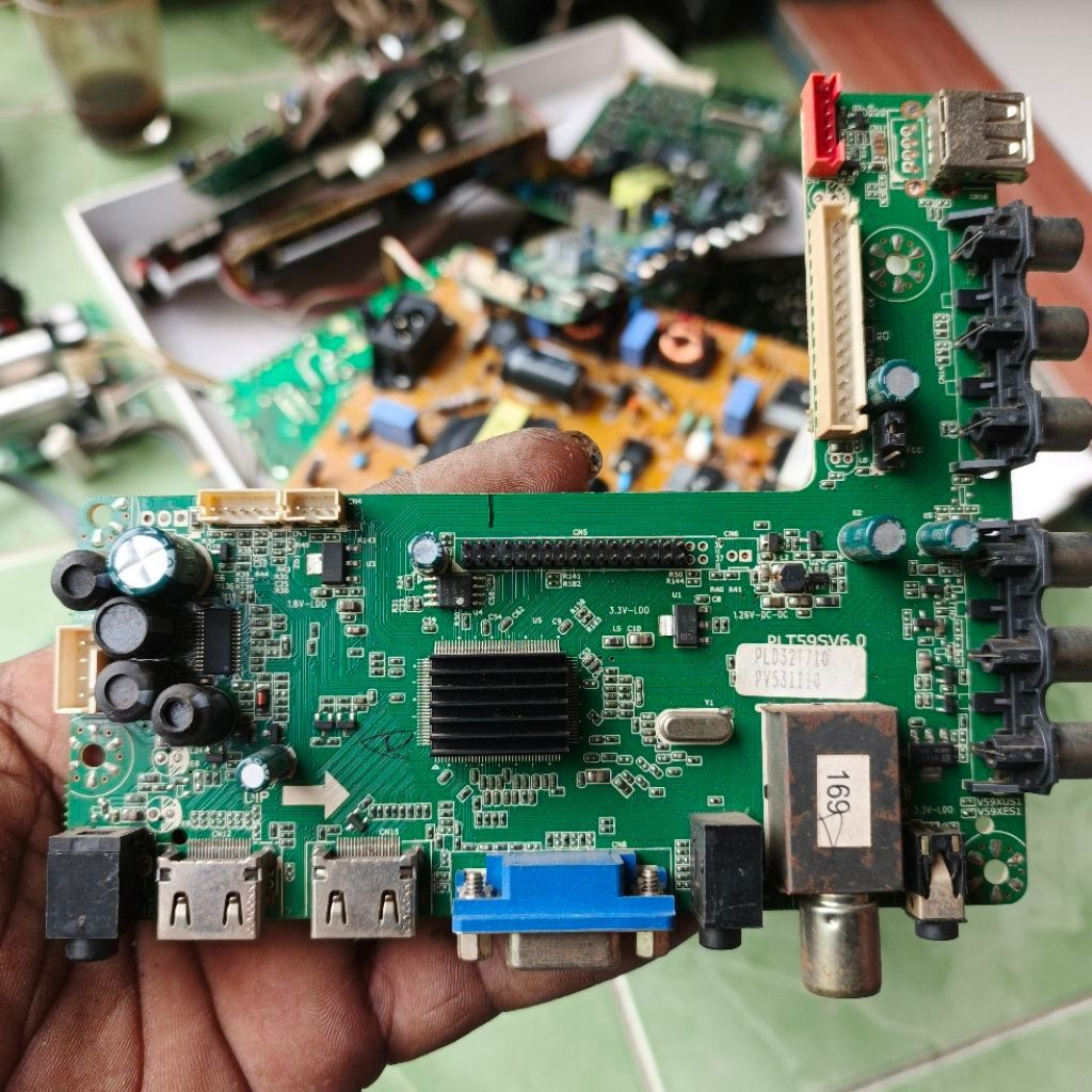 POLYTRON PLD32T710 - MAINBOAARD TV POLYTRON PLD32T710 -B POLYTRON BPLD32T710