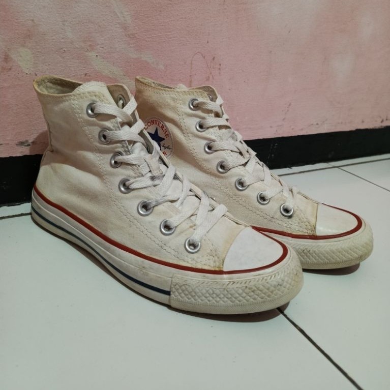 Converse Converse รองเท้าผ้าใบ Converse Hi Classic สีขาว ไซส์ - 37