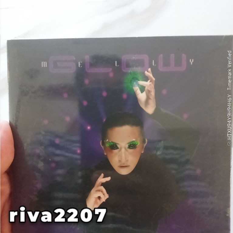 CD Melly - Glow - CD Melly pullaw album - Glow