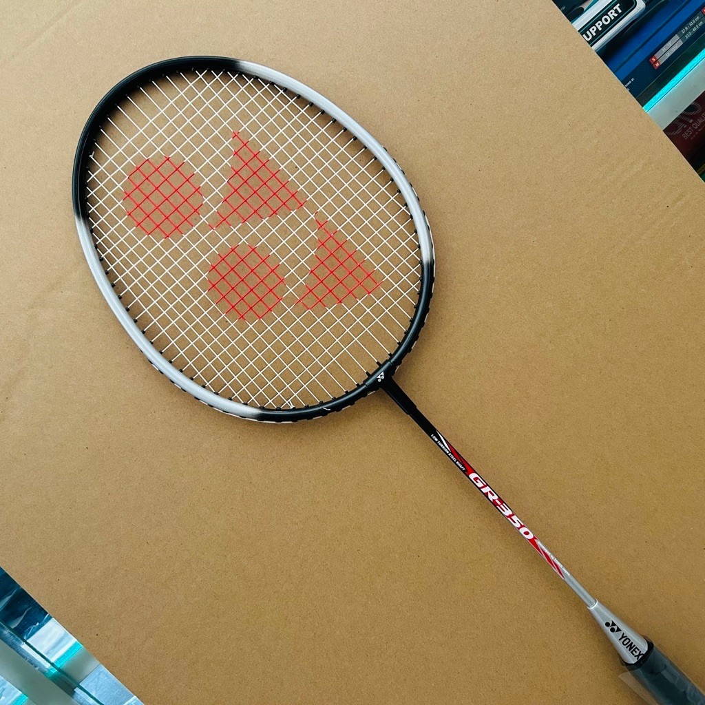 ต้นฉบับ YONEX GR 020-030 BADMINTON CKET