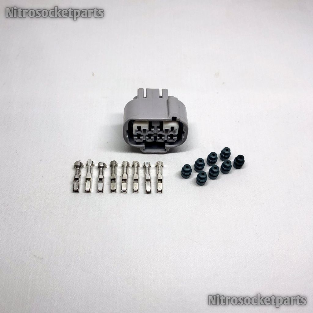 ซ็อกเก็ตไฟหน้าที่ว่างเปล่าสําหรับ Toyota Fortuner Innova Zenix Innova Venture Pin 8 Skun + Seal