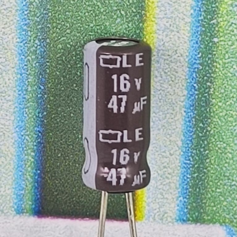 กวางเอลโก้ ขนาด 47uf 16v