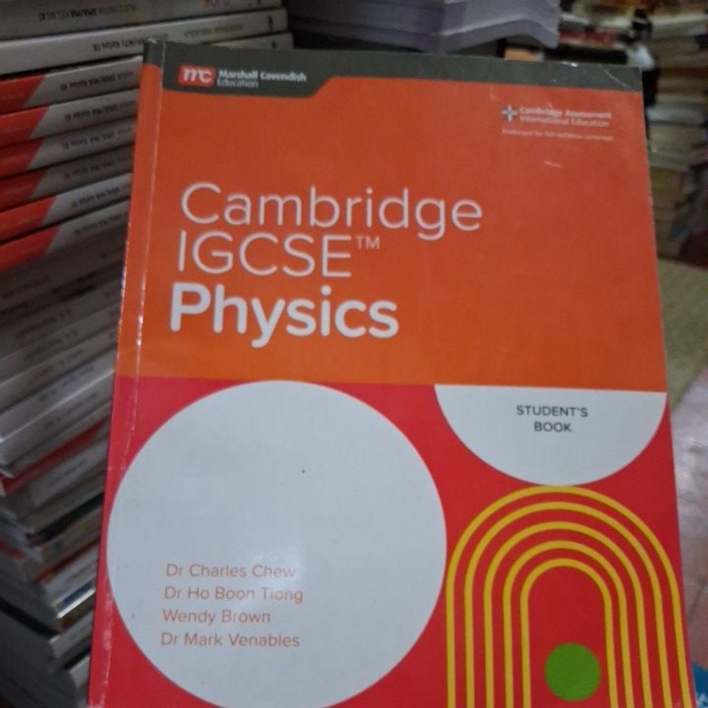 หนังสือเล่มแรกของแคมบริดจ์ IGCSE PHYSICAL