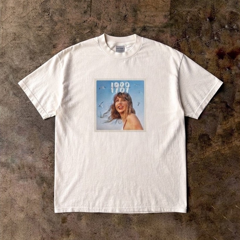 TAYLOR SWIFT 1989 เสื้อยืดปกอัลบั้ม Taylor Version