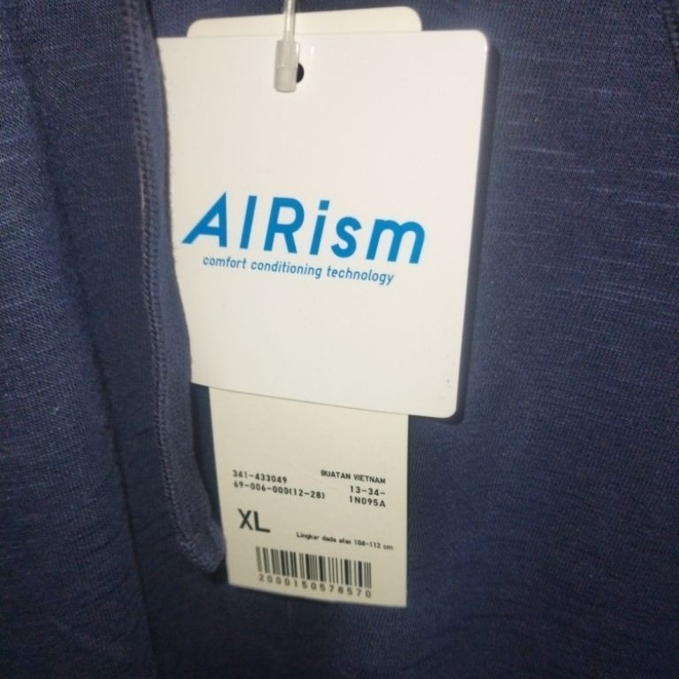 เสื้อแจ็คเก็ต Uniqlo Airism
