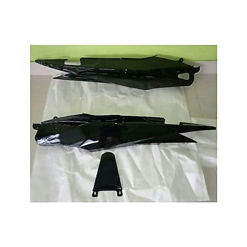 ชุดครอบตัวถังหลัง ขวา ซ้าย แถมตัวครอบตัวสัตว์เลี้ยง yamaha jupiter MX เก่า MX สีดํา