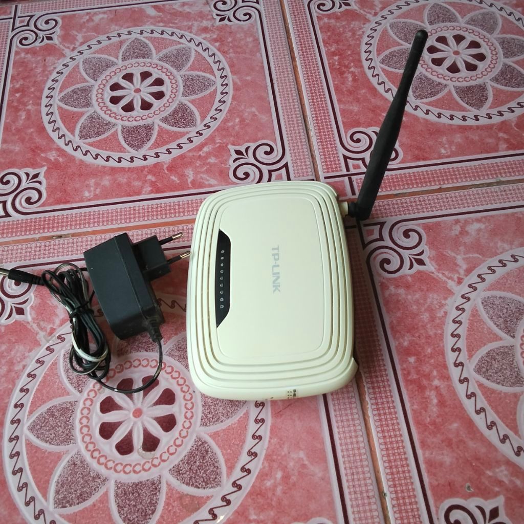 เราเตอร์ wifi TP LINK TL-WR740N มือสอง ยังอยู่ในปกติ