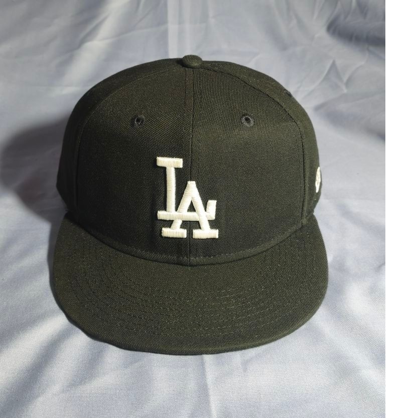 New Era LA Dodgers Snapback Hat suit