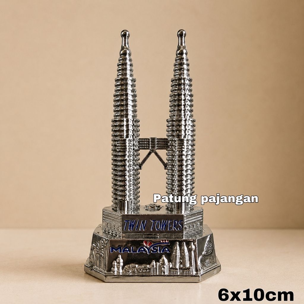 ของที่ระลึกจิ๋ว petronas twin tower ของฝากจาก malaysia โลหะ