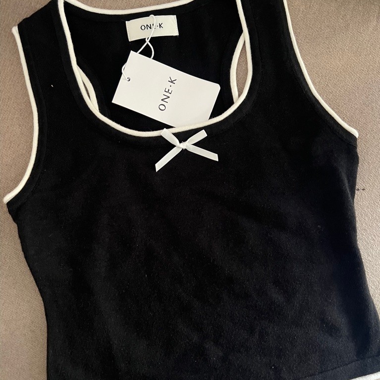 ONE K TANKTOP IMPORTED KNIT TOP BKK