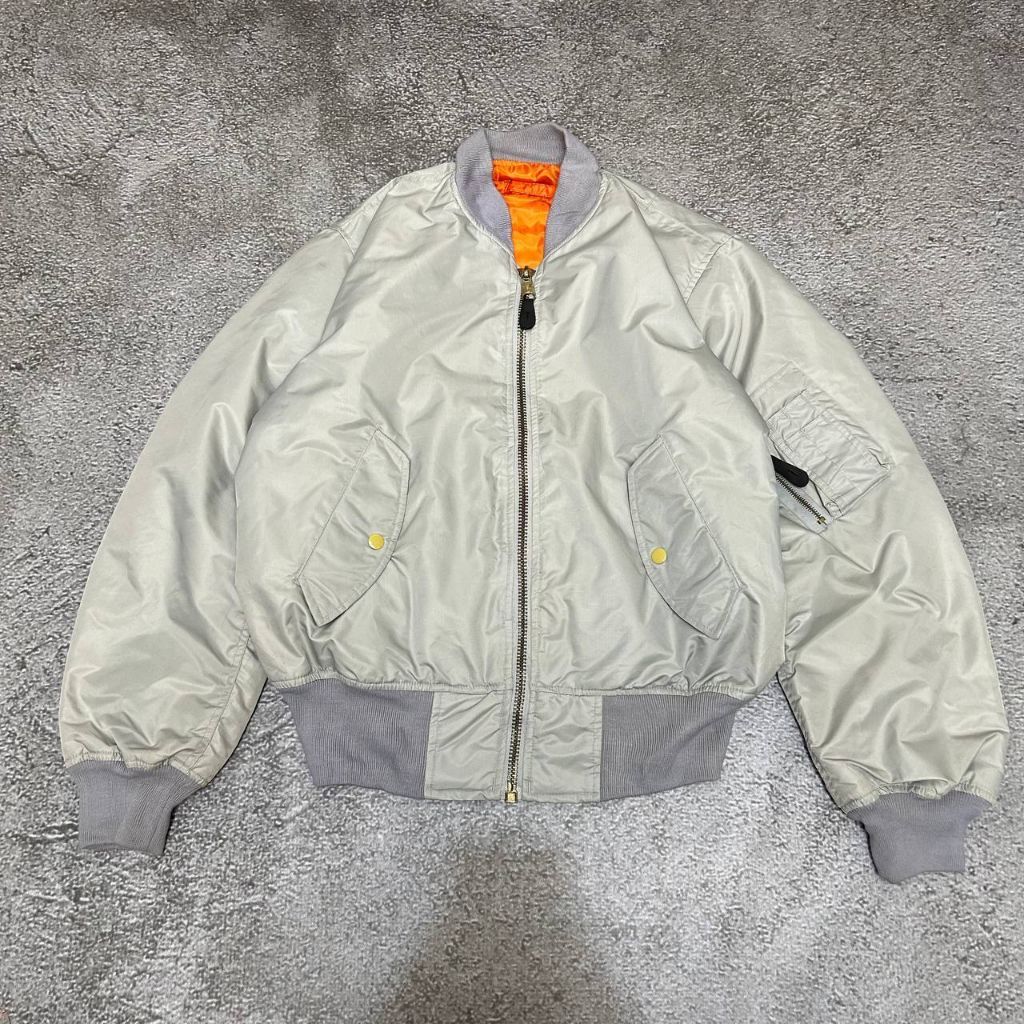 เสื้อแจ็คเก็ตบิน Bomber MA-1