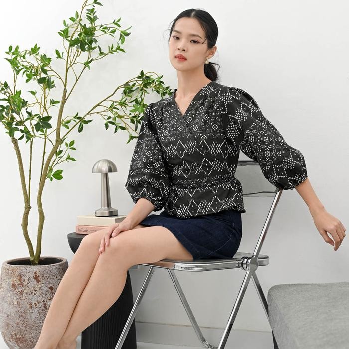 PFS Nayara Blouse Batik Clara