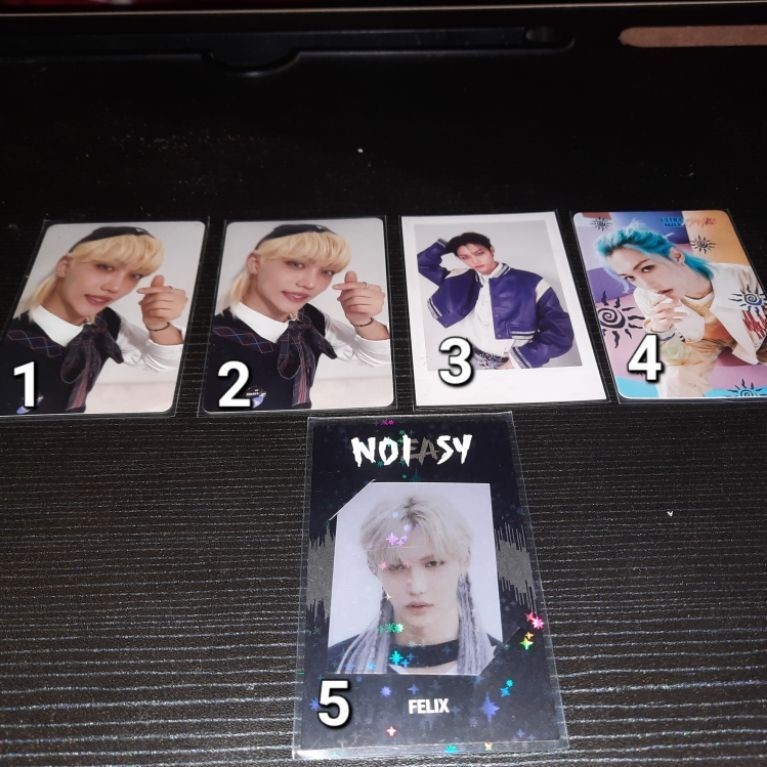คอลเลกชันอย่างเป็นทางการของ Felix Lee/Lee Yongbok Stray Kids Photocards