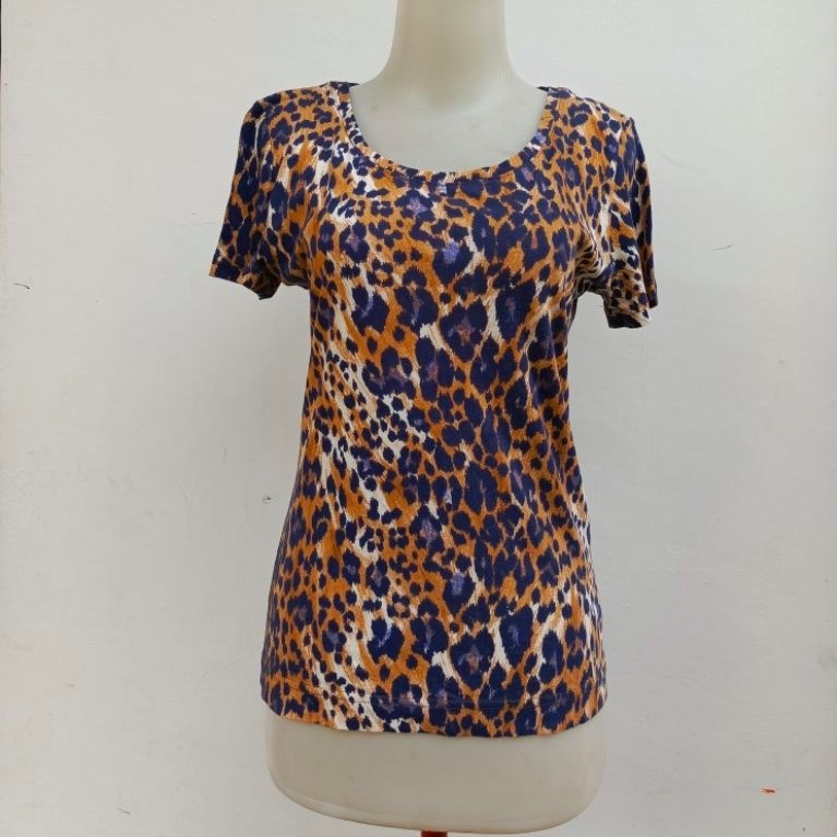 เสื้อยืด Dita*******