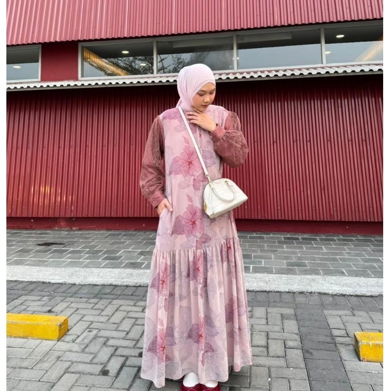 NADA DRESS | โดย ARSY HIJAB | CHANTILY BROCADE MIX CERUTY | เดรสสวยๆ