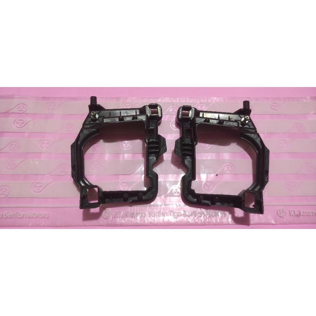 ต้นฉบับ MITSUBISHI PAJERO DAKKAR BI LED PROJECTOR หมอก BRECKET