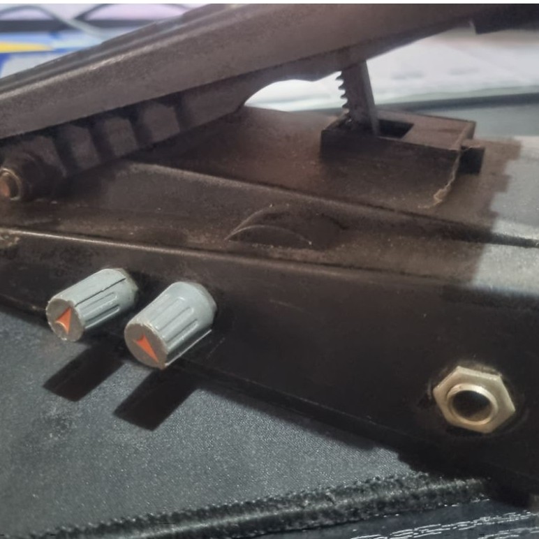 Proel Volume Pedal Reverb เสียหาย