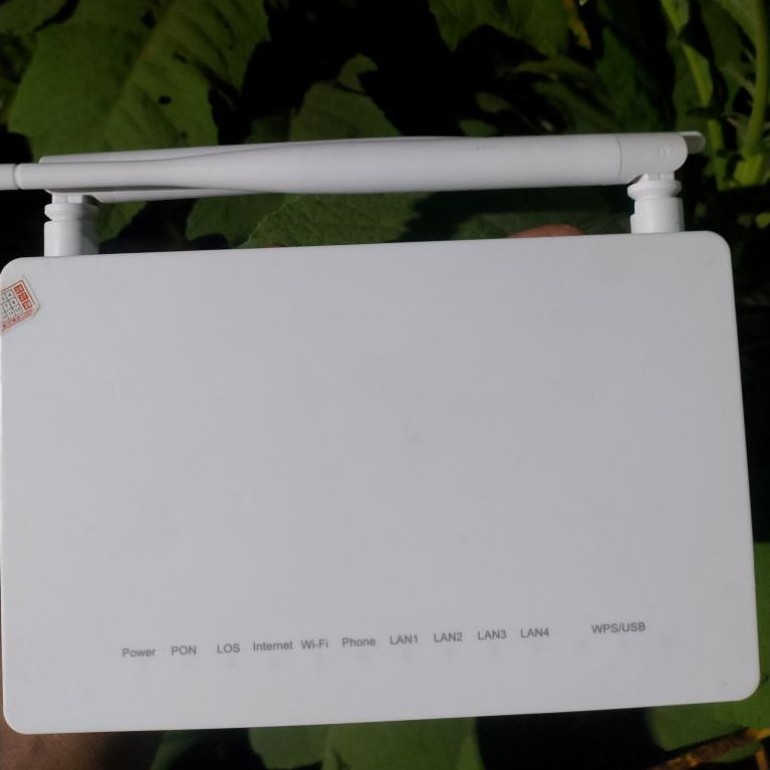 GPON ONT F660 V8.0 WiFi Router (FTTH) พอร์ตปกติน้ําเงิน ไม่มีอะแดปเตอร์ มือสอง clean white item