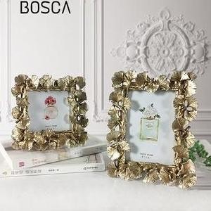 Bosca Living - กรอบรูปดอกแปะก๊วย กรอบรูปดอกไม้สีทอง / กรอบรูปสีทอง ขนาด 3R 4R 5R / กรอบรูปใบแปะก๊วยส