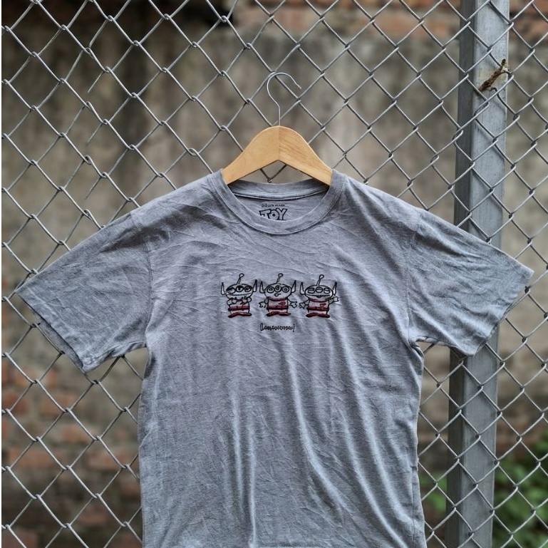 เสื้อยืด Disney Pixar ไซส์ L