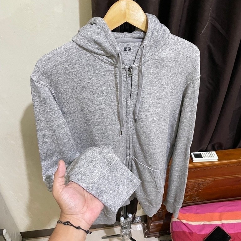 เสื้อฮู้ดซิปสีเทาหมอก UNIQLO ของแท้ ไซส์ XL