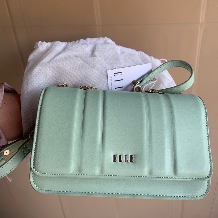 กระเป๋าสะพาย ELLE***