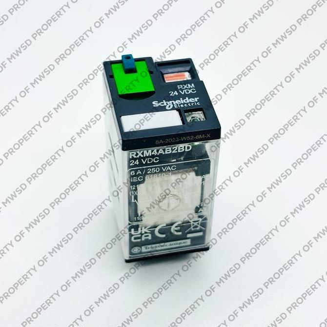 ปลั๊กรีเลย์ Schneider ใน 4Co 6A พร้อม Led 24Vdc Rxm4Ab2Bd