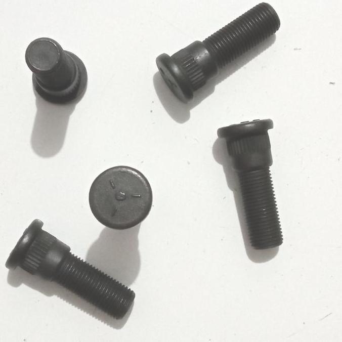 Jeep Cherokee Xj สลักเกลียวล้อหลัง