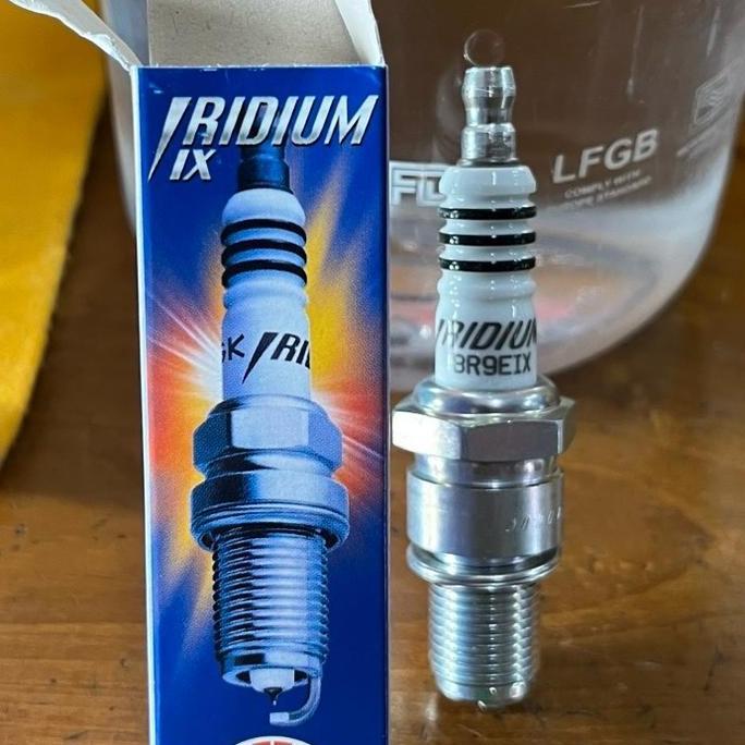 หัวเทียน NGK Iridium BR9EIX Original Motorcycle Cobra CM50 King Honda MTX-50 Husqvarna CR125 CR250 S