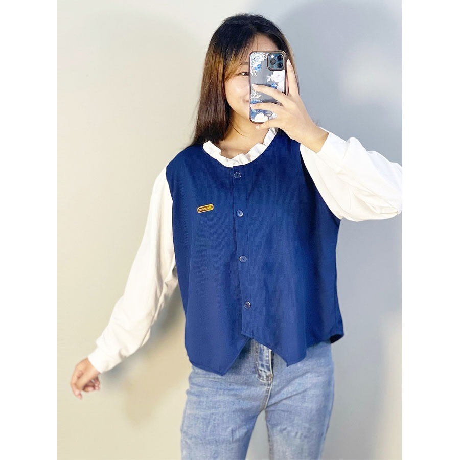 CARLINA Blouse Ophelia เสื้อท็อปผู้หญิงคอจีบ