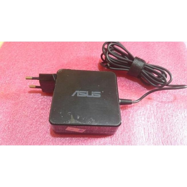 อะแดปเตอร์ชาร์จ Asus X452 X452E X452EA X452C x452CP ดั้งเดิม