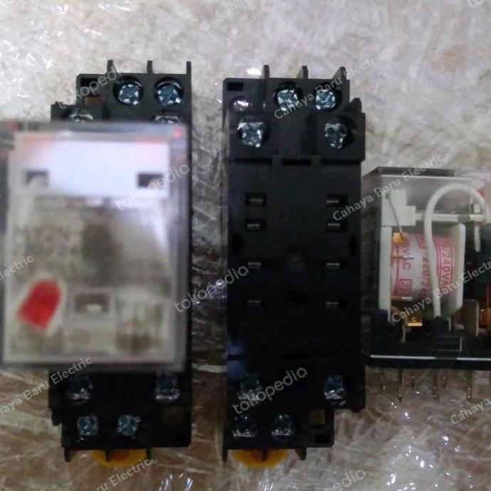 รีเลย์ Omron My2N 220V + ซ็อกเก็ต