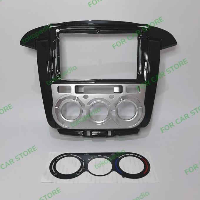 BEST 9 นิ้ว Innova 2012 ประเภท G Head Unit Frame