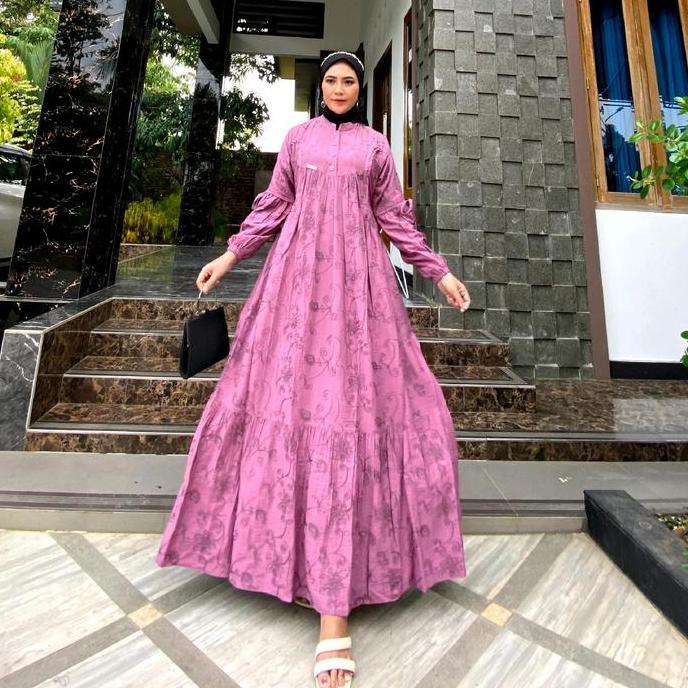 MARWA FLOWER EMBROIDERED GAMIS โดย NUM STORE