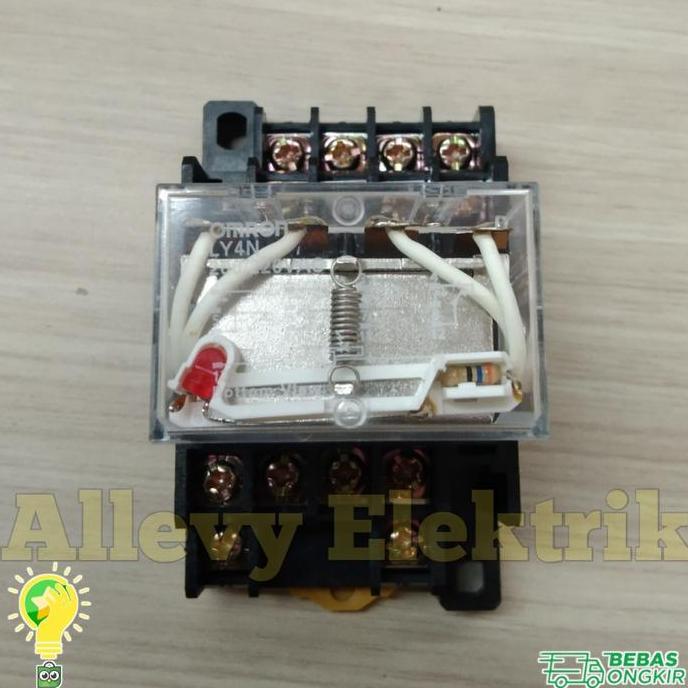 รีเลย์ Omron Ly4N 220Vac + เติมสต็อกซ็อกเก็ต