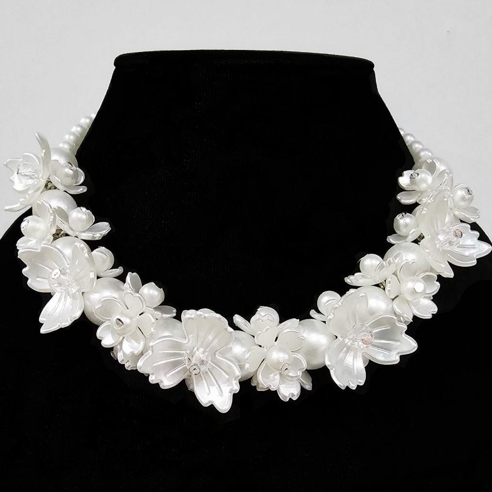 โกดังฮิญาบลูกปัดสร้อยคอคริสตัลสร้อยคอกลีบดอกไม้แต่งงานสร้อยคอ- ค020