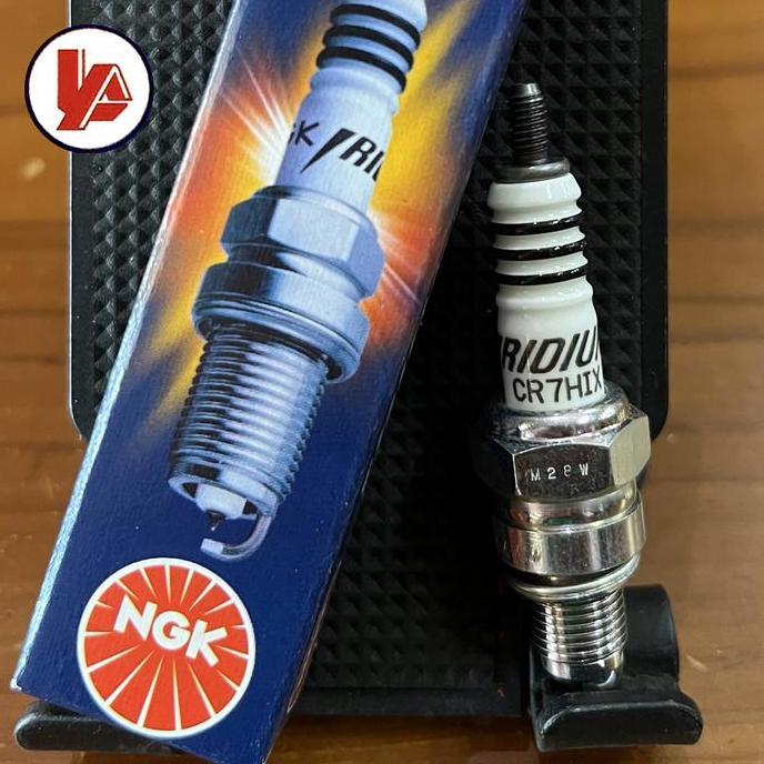 หัวเทียน NGK Iridium CR7HIX รถจักรยานยนต์ Bajaj Pulsar 135 Honda Astraa Star C50 C50M S50 C65 C65M S
