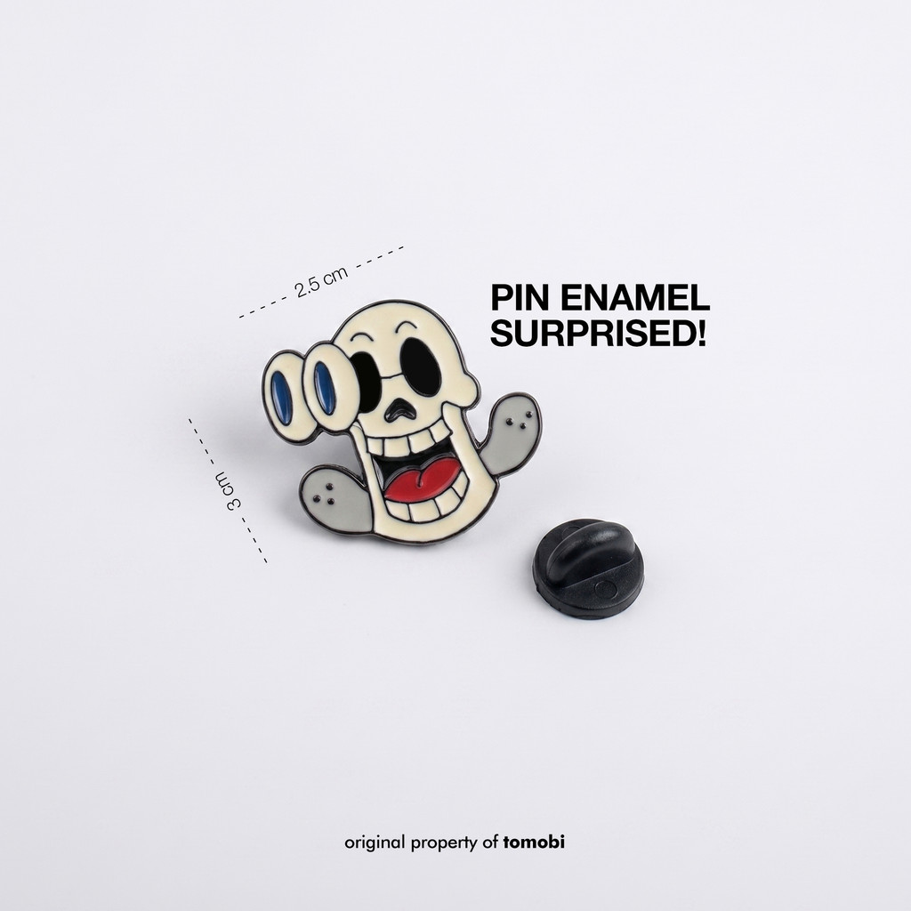 TOMOBI - PREMIUM SHOCKED EYE ENAMEL PIN
